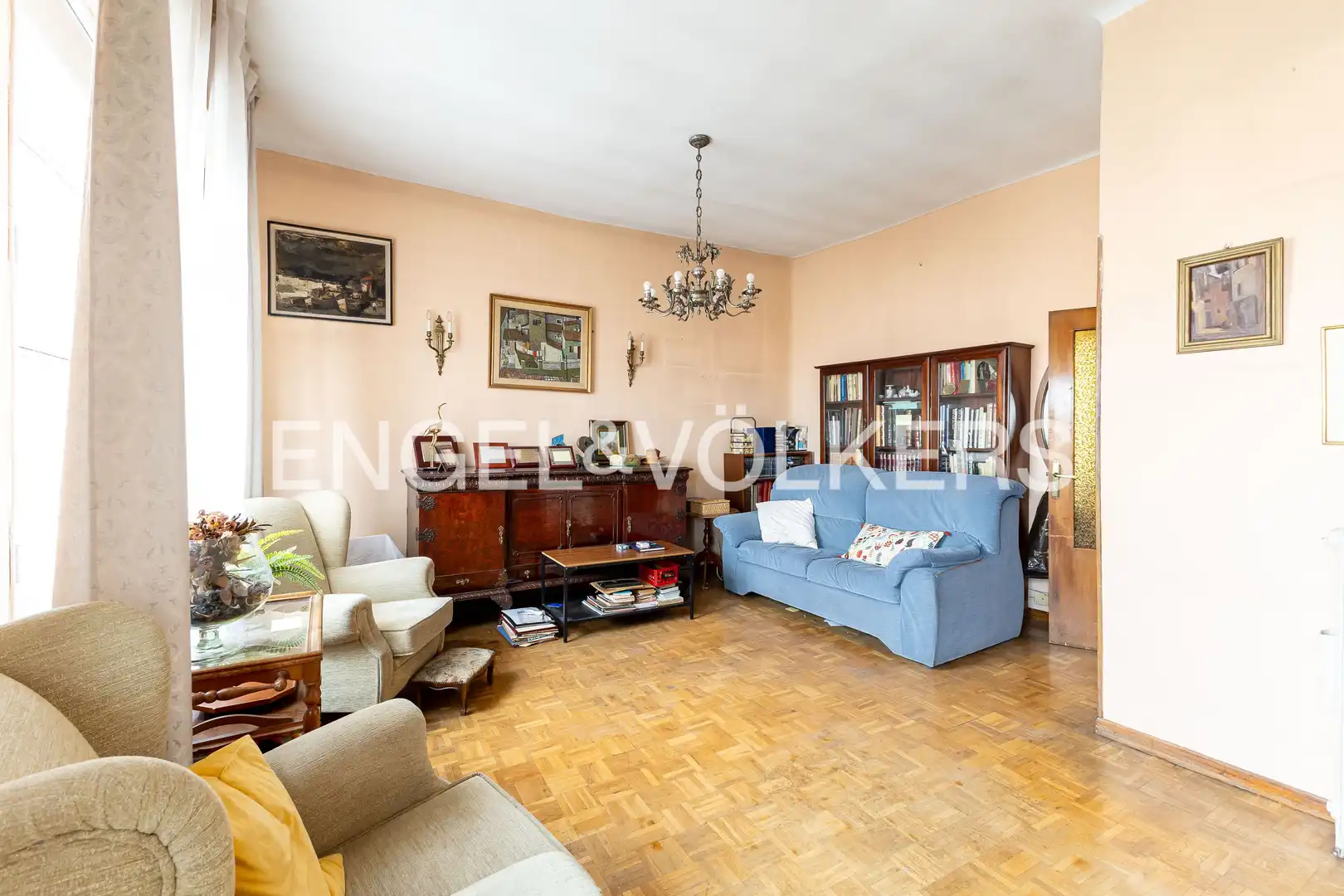 Wohnzimmer von Dachboden zum Verkauf in  Madrid Capital mit Heizung