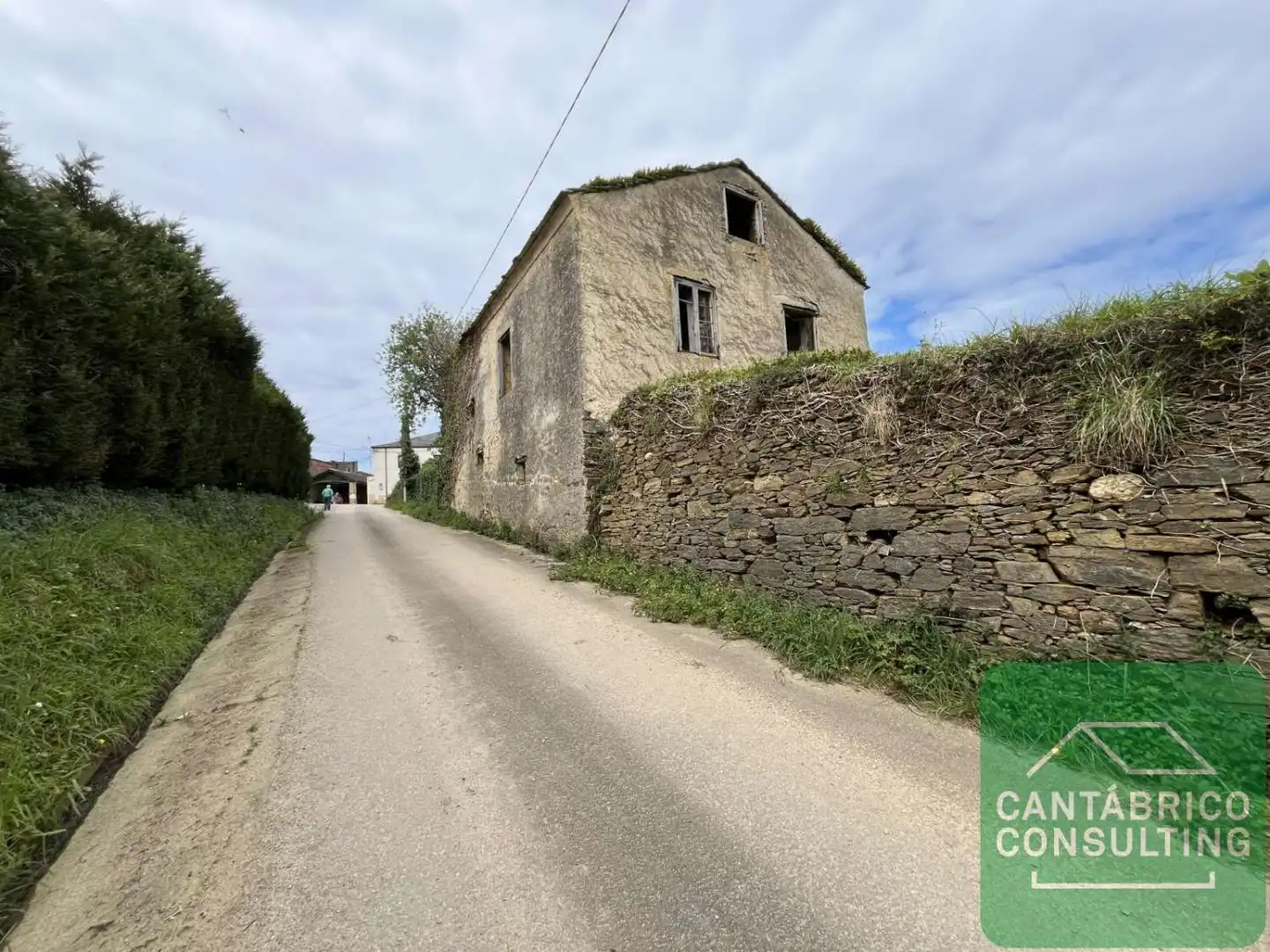 Houses for sale in Castropol