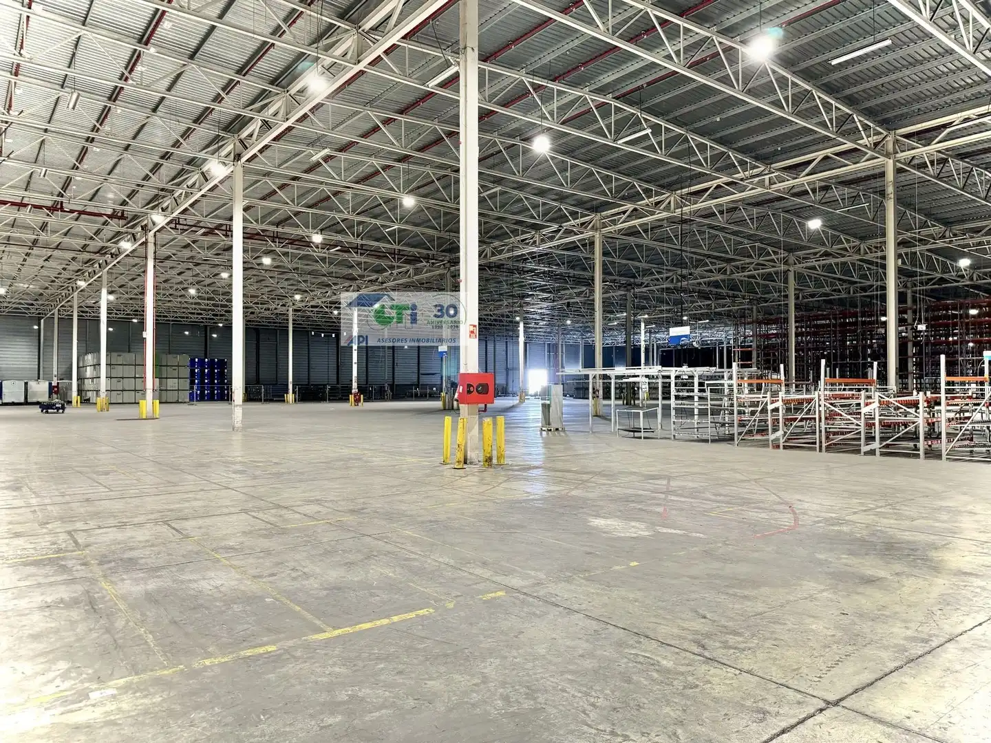 Nau industrial de lloguer en Pedrola