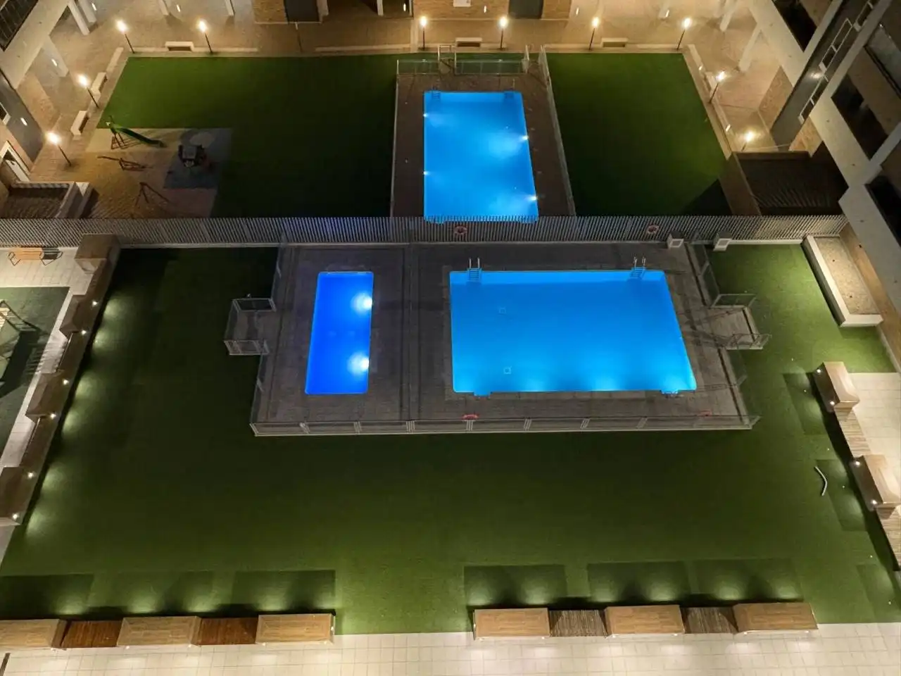 Swimming pool of Attic for sale in Zaragoza  with Air Conditioner, Heating and Parquet flooring