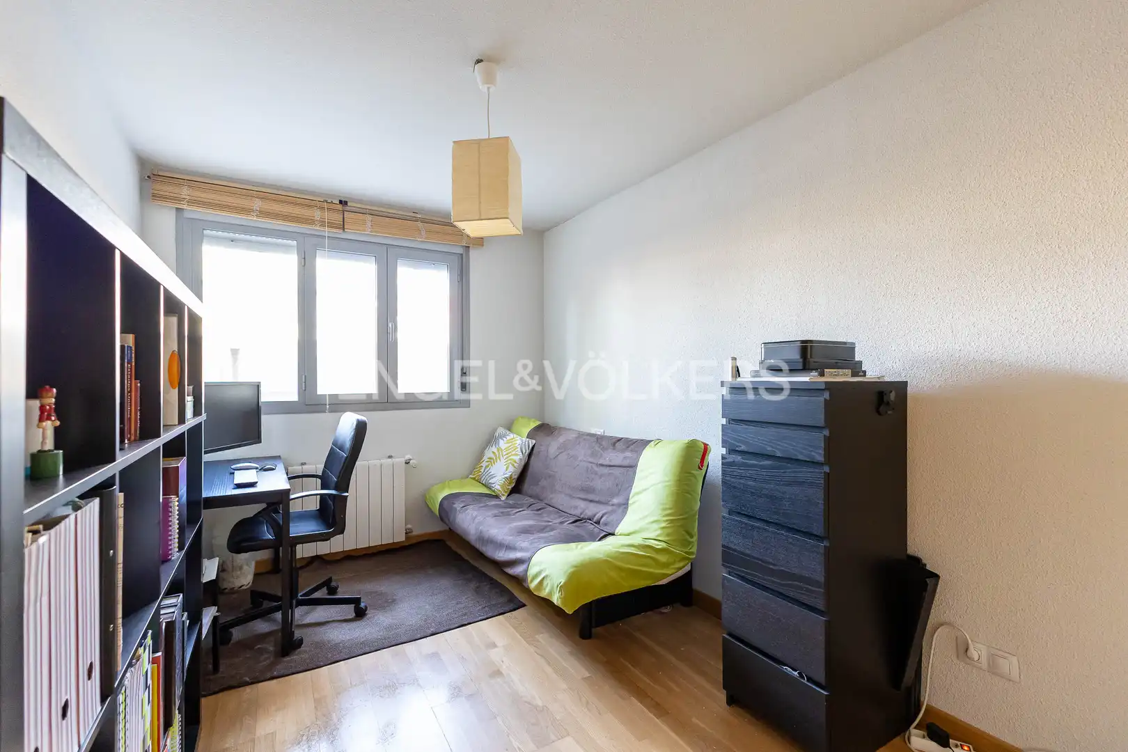 Dormitori de Apartament en venda en Paracuellos de Jarama amb Calefacció, Terrassa i Traster