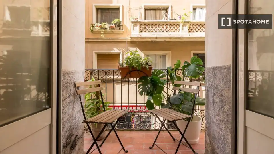 Flat with terrace to rent in Ciutat Vella, imagen 10