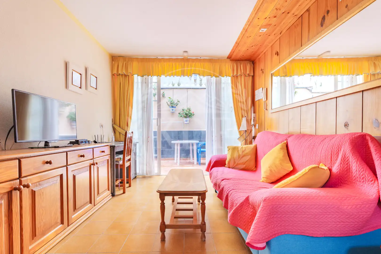 Living room of Buildings for sale in Granadilla de Abona  with Alarm and Community pool