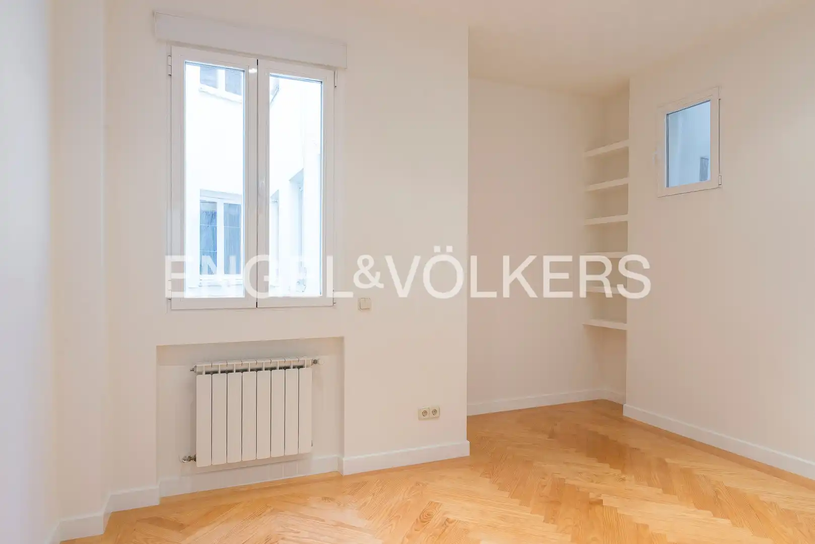 Wohnzimmer von Wohnung zur Miete in Madrid mit Klimaanlage, Heizung und Parkett