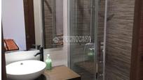 Bany de Àtic en venda en  Granada Capital amb Aire condicionat i Terrassa