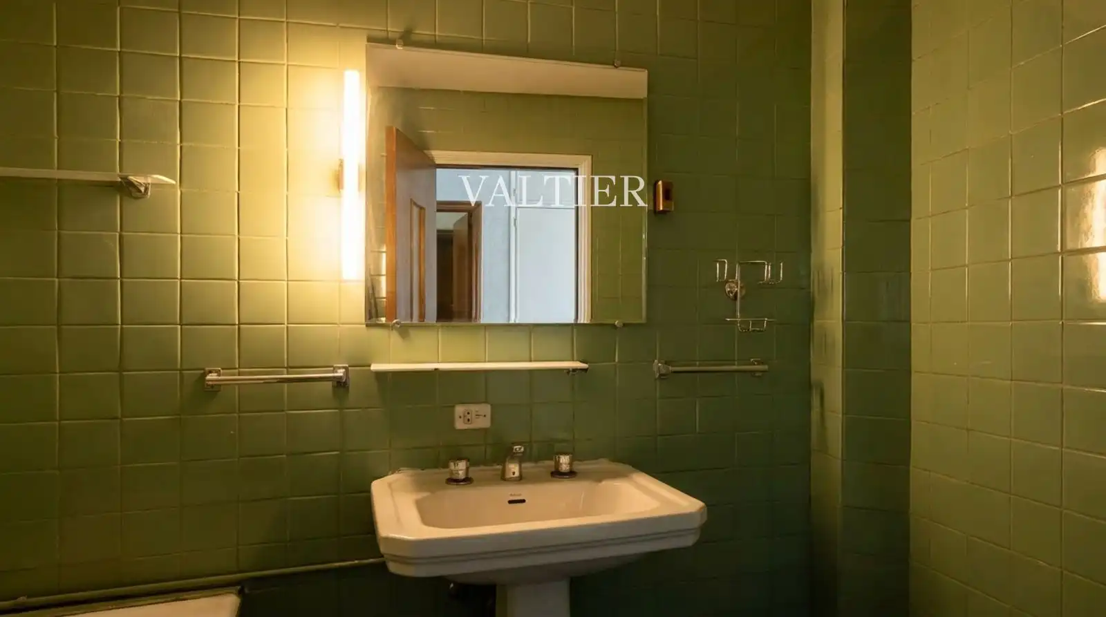 Flat with lift for sale in Enrique Larreta, imagen 5