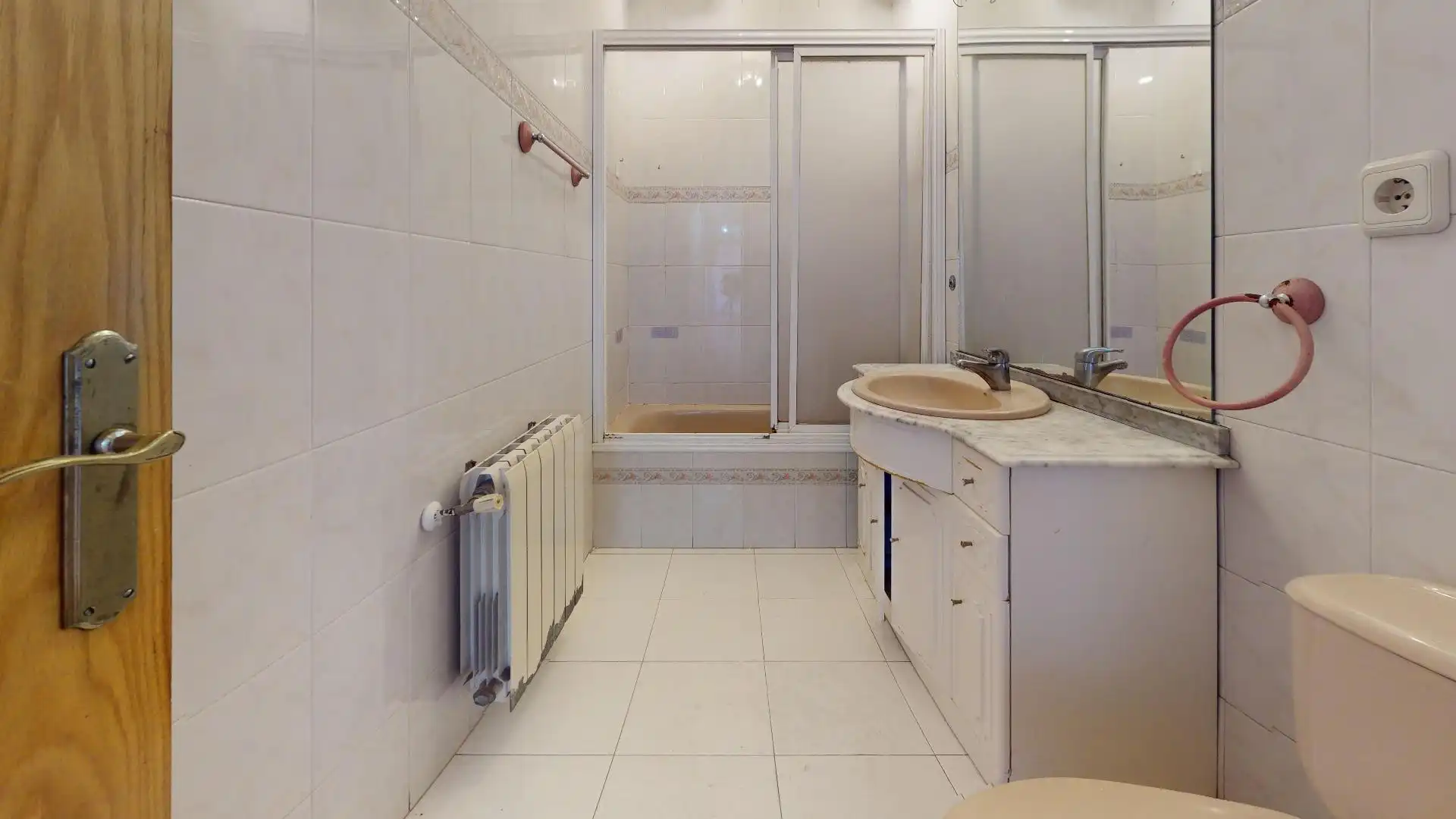Baño de Piso en venta en Madrid con Aire acondicionado, Calefacción y Parquet
