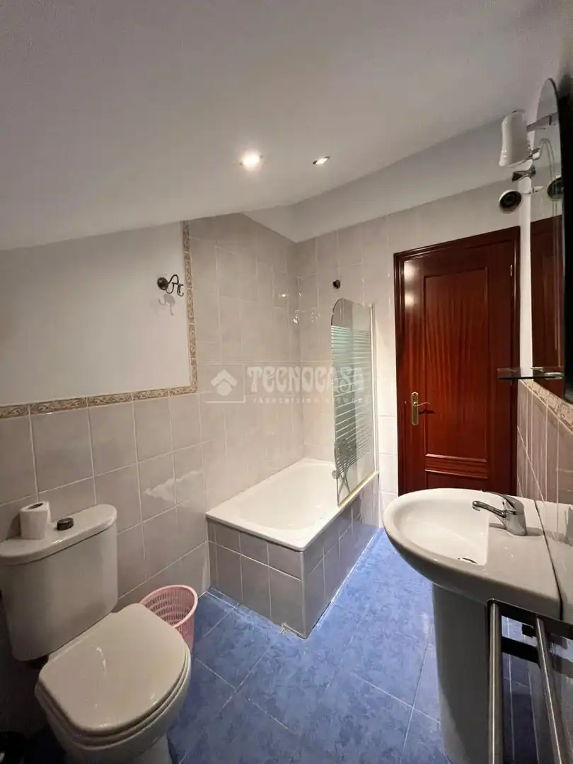 Baño de Piso en venta en Camas con Aire acondicionado
