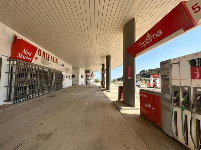 Nave industrial en Venta en H47H+RW en Ciutadilla