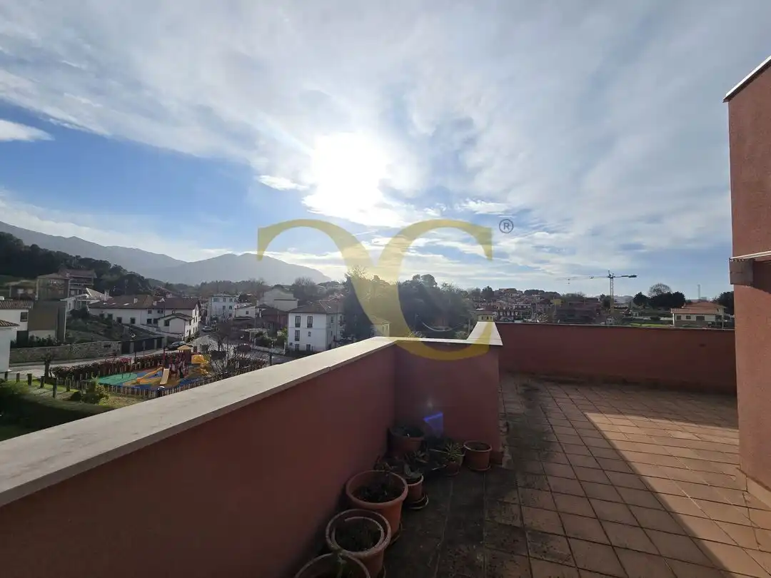 Terrasse von Dachboden zum Verkauf in Llanes mit Heizung, Privatgarten und Terrasse