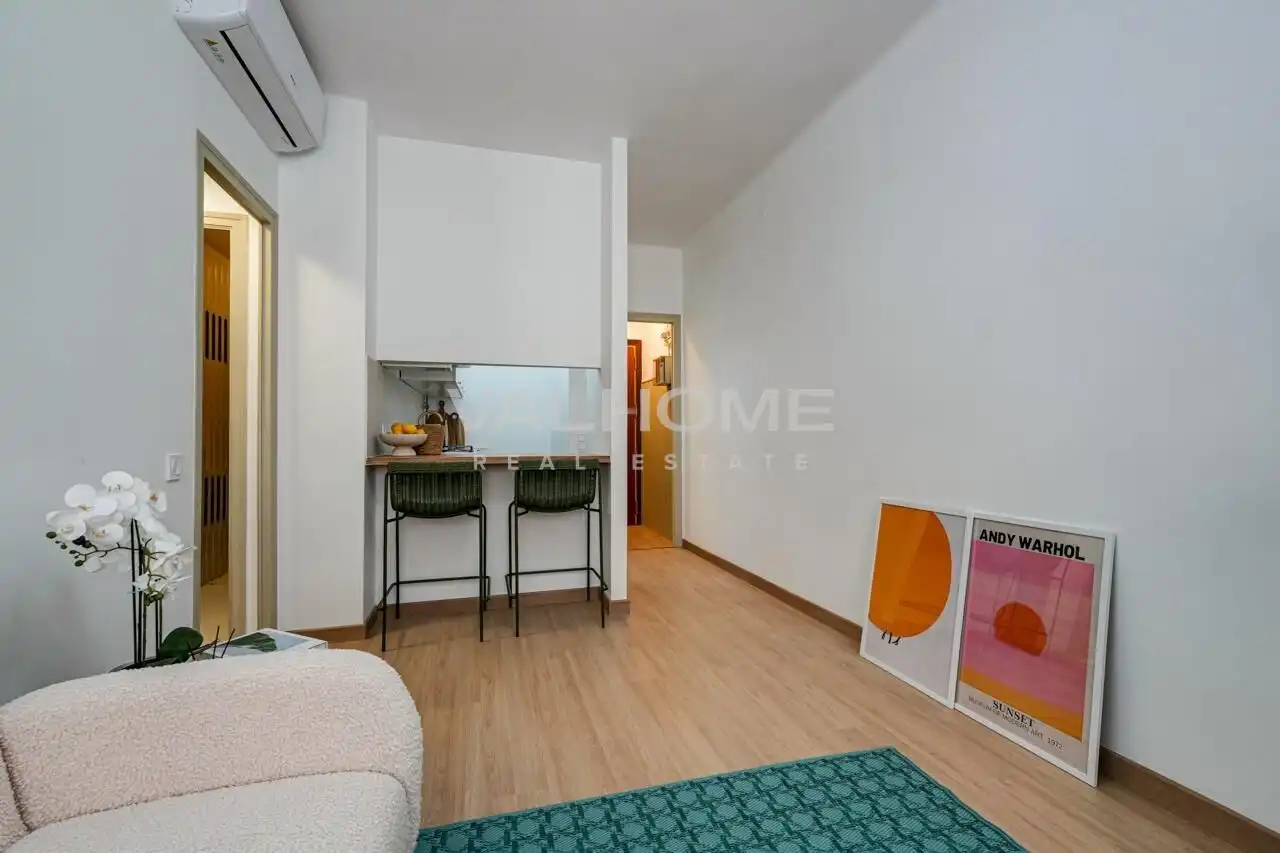 Schlafzimmer von Wohnungen zum Verkauf in Barcelona mit Klimaanlage, Heizung und Balkon