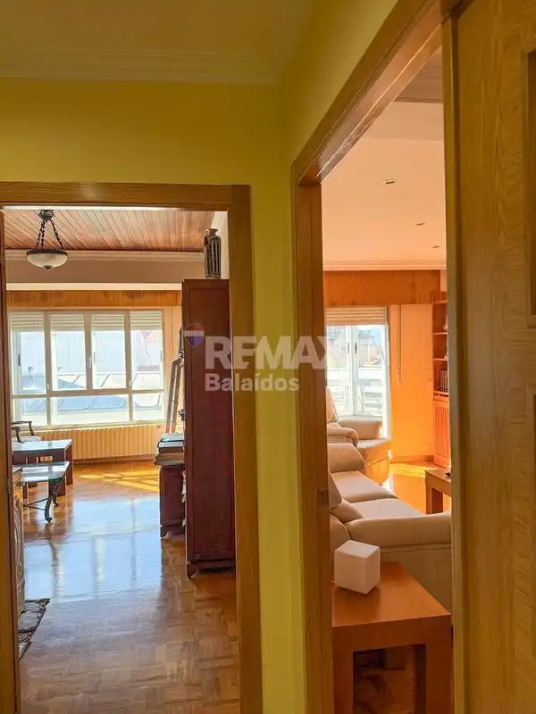Piso en venta en Vilagarcía de Arousa con Calefacción, Parquet y Terraza