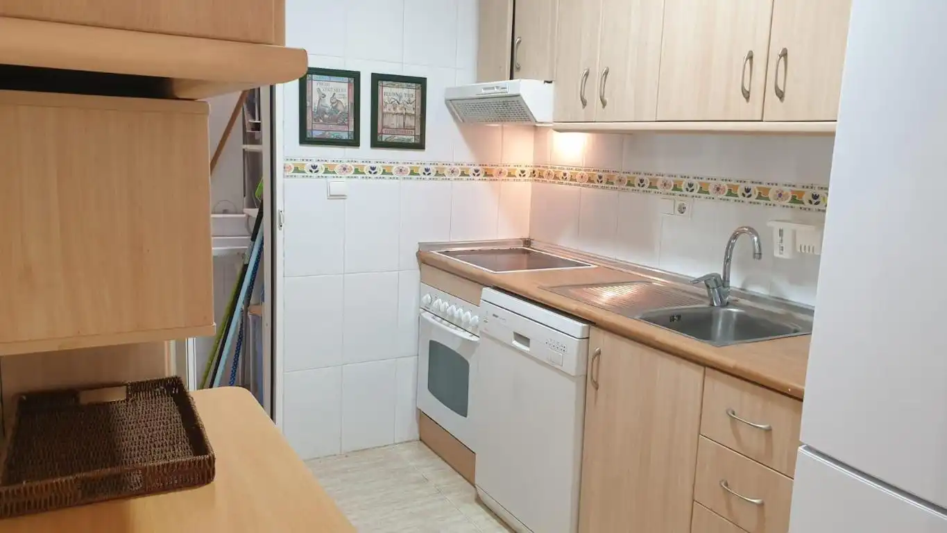 Cocina de Planta baja en venta en Orihuela con Aire acondicionado, Calefacción y Jardín privado