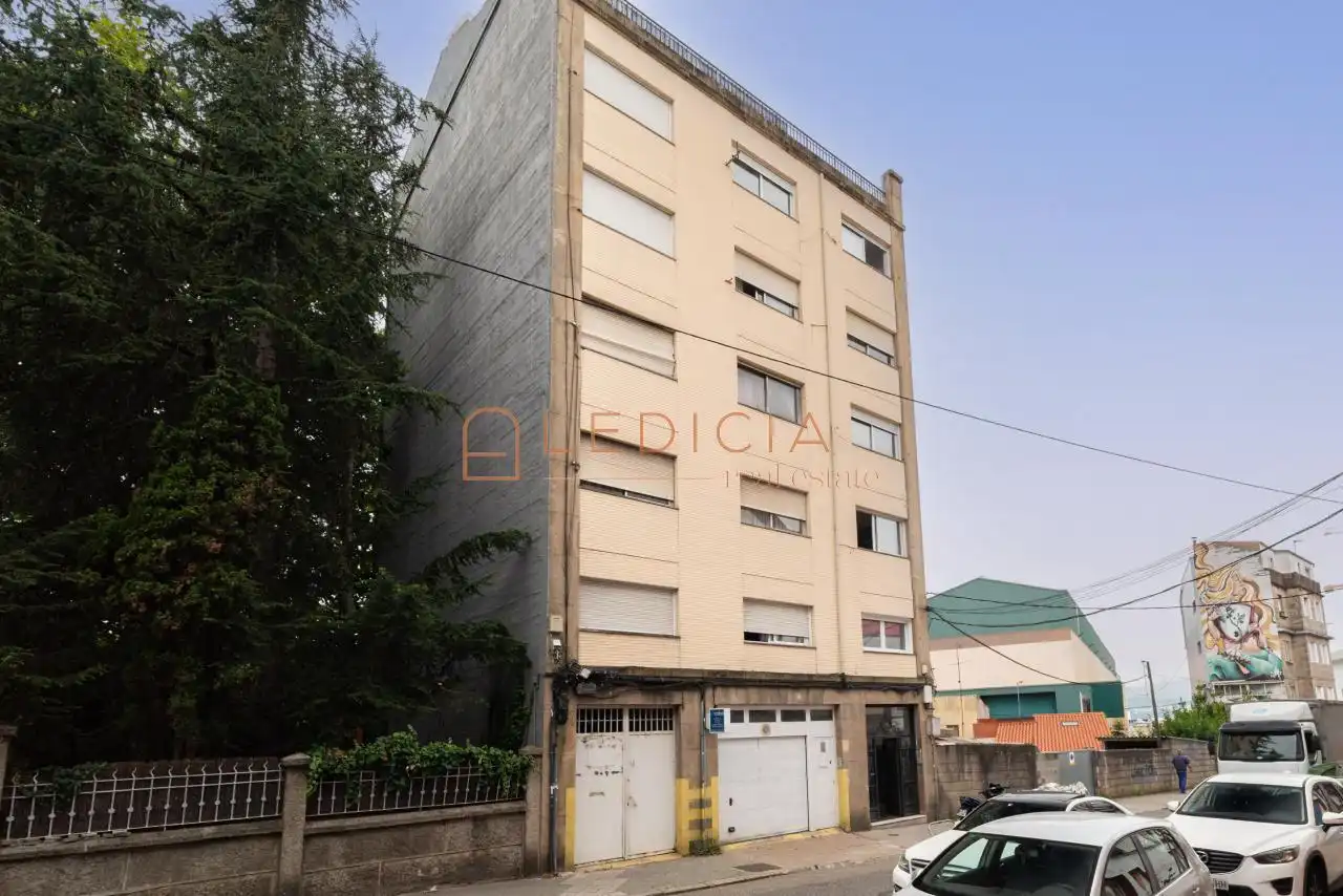 Exterior view of Flat for sale in Vigo   with Heating