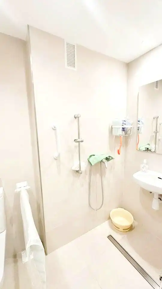 Bany de Apartament en venda en  Logroño amb Aire condicionat, Calefacció i Terrassa