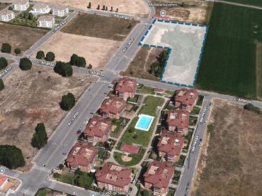 Terreno residencial en venta en Avenida Canto 4
