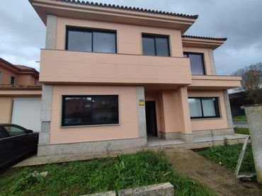 Detached house with garden for sale in Calle Cruz de Arriba