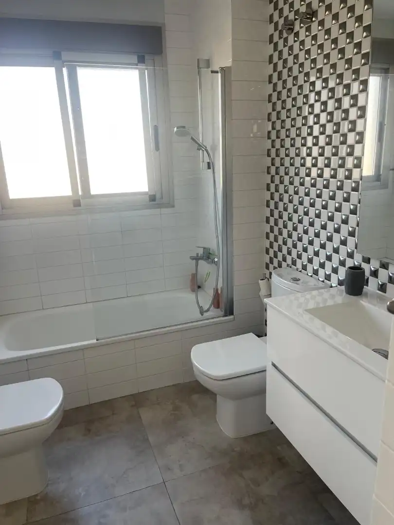 Baño de Casa o chalet de alquiler con opción a compra en Burriana / Borriana con Aire acondicionado, Jardín privado y Piscina