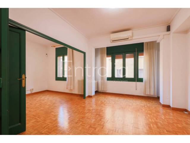 Piso en Venta en Bailén en Eixample Nord