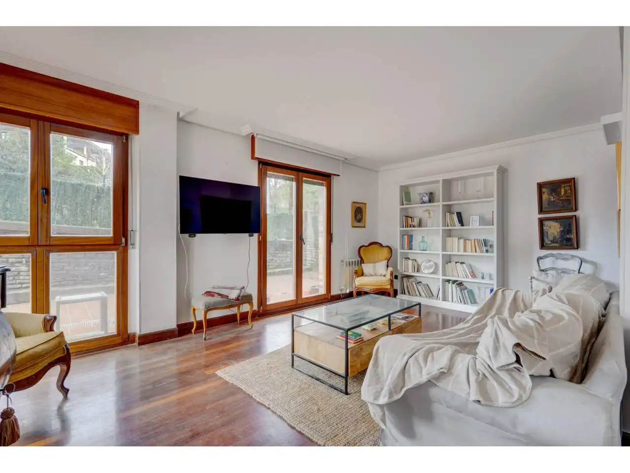 Living room of Flat for sale in Donostia - San Sebastián   with Heating, Private garden and Terrace