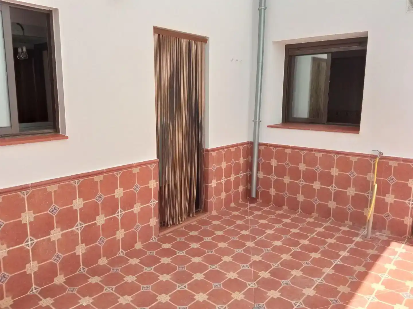 Kitchen of Flat for sale in Guadalcanal  with Air Conditioner and Storage room