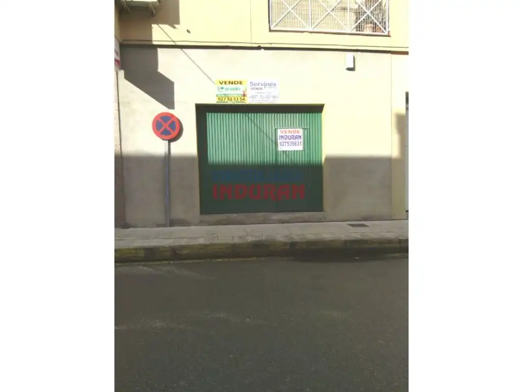 Local comercial en venda a Navalmoral de la Mata, imagen 2
