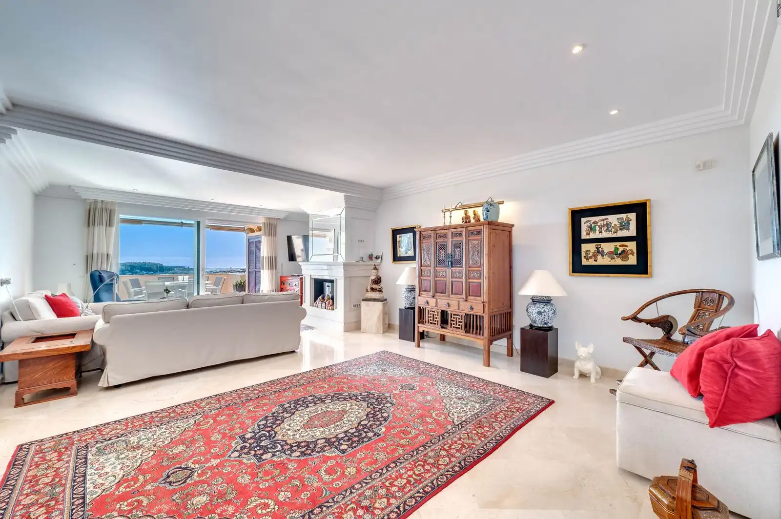 Sala de estar de Ático en venta en Marbella con Terraza, Trastero y Amueblado