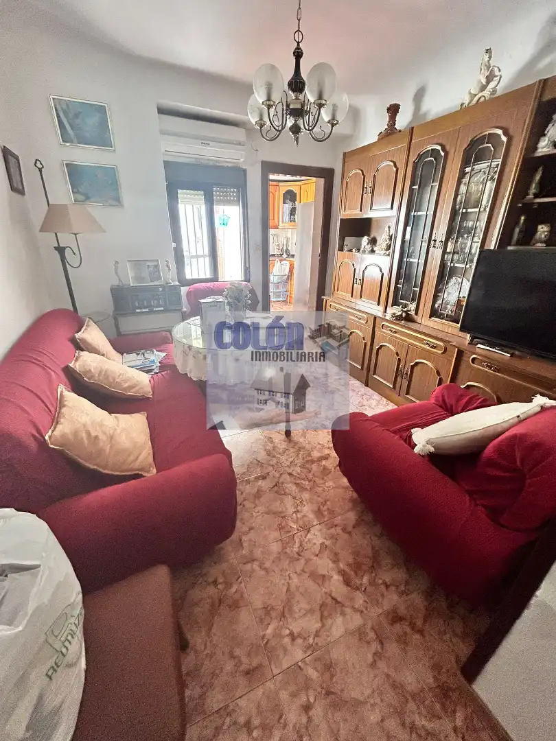 Casa amb terrassa en venda a Martos