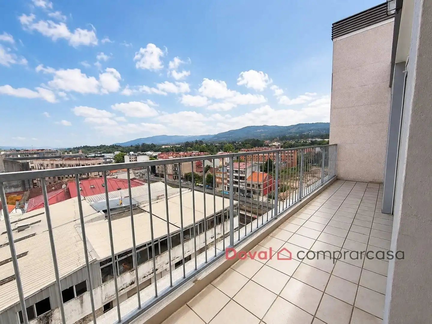 Terrasse von Dachboden zur Miete in O Porriño   mit Heizung und Möbliert