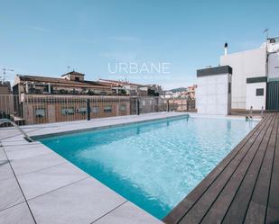 Swimming pool of Flat for sale in  Barcelona Capital  with Air Conditioner, Heating and Parquet flooring