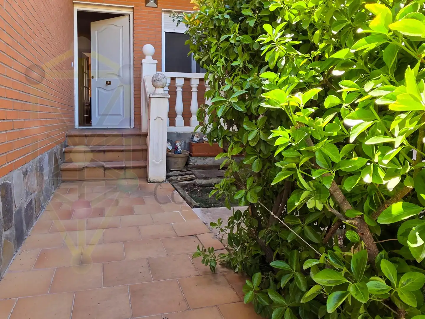 Jardín de Casa adosada en venta en El Casar con Calefacción y Piscina comunitaria