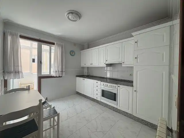 Kitchen of Flat for rent in Ferrol  with Heating, Parquet flooring and Storage room