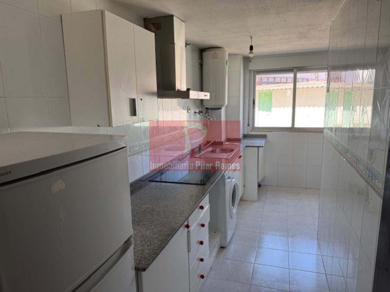 Kitchen of Apartment for sale in Santovenia de la Valdoncina  with Heating, Parquet flooring and Storage room