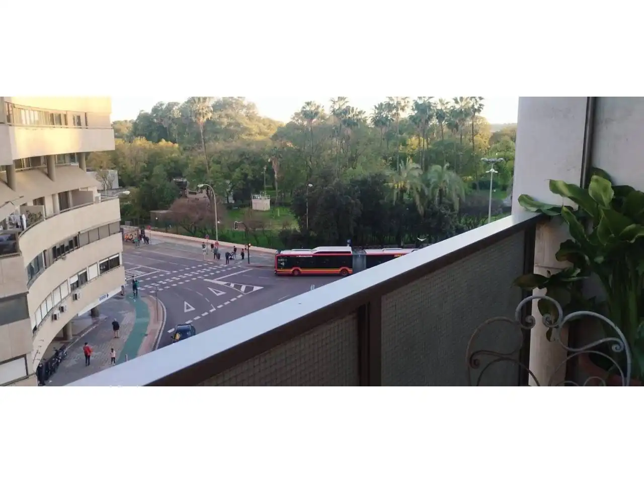 Exterior view of Flat for sale in Sevilla  with Air Conditioner, Heating and Balcony