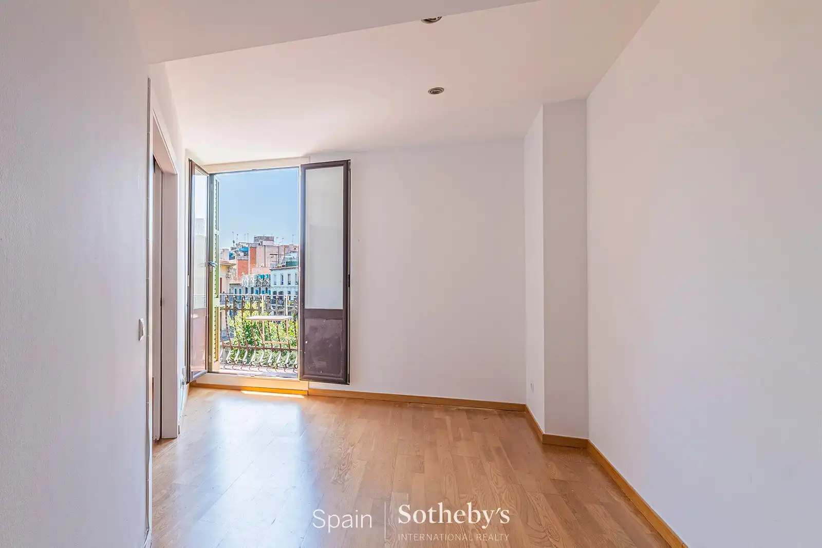 Mini appartamento con ascensore in vendita a Carrer d'Aribau, imagen 4