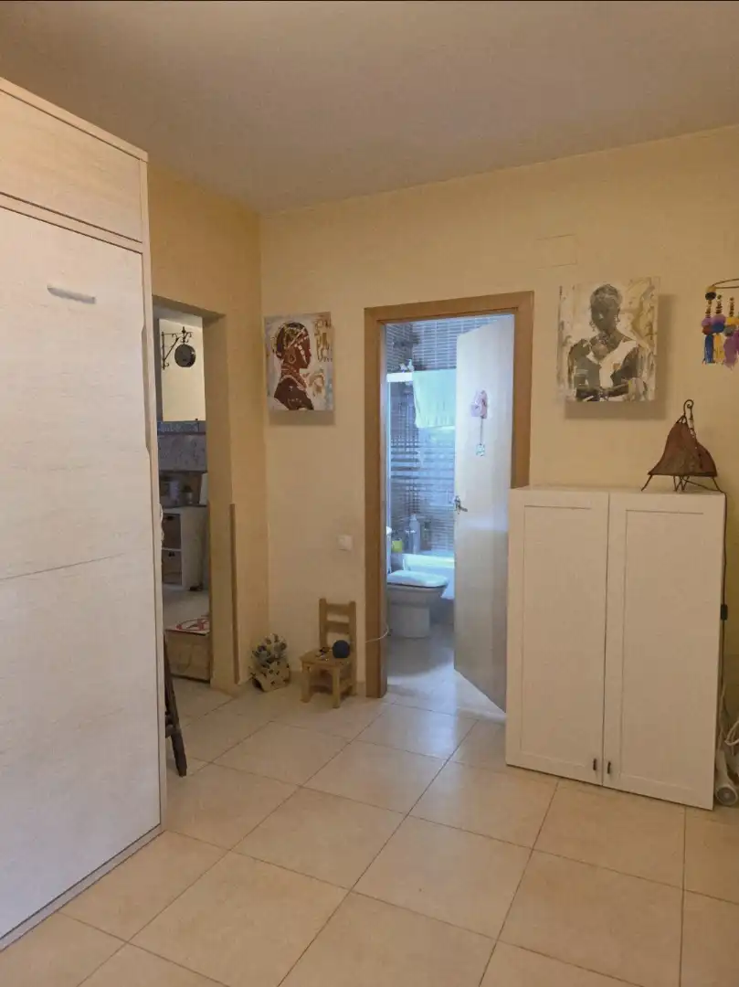 Wohnung zum Verkauf in Badalona mit Klimaanlage, Heizung und Terrasse
