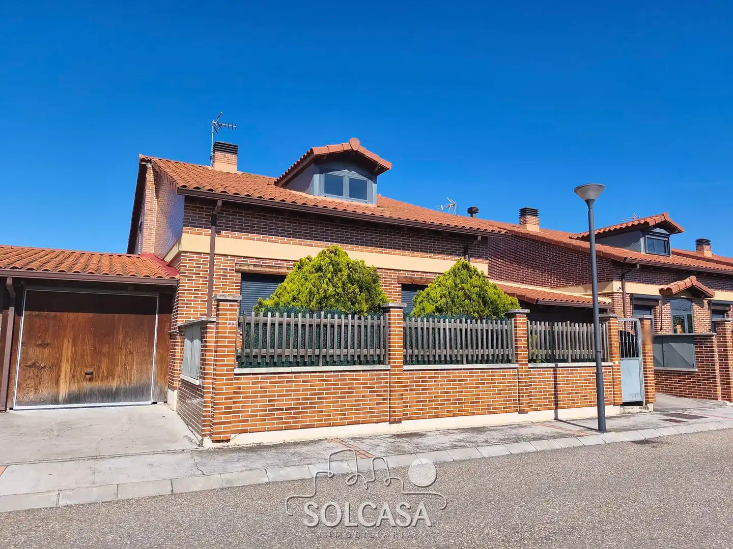Exterior view of Houses for sale in Renedo de Esgueva  with Heating, Private garden and Parquet flooring