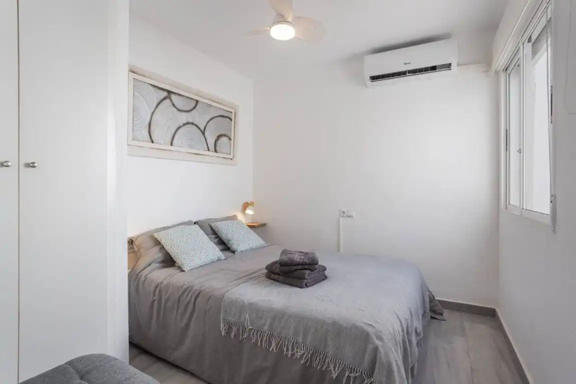 Dormitori de Apartament en venda en Nueva Torrevieja - Aguas Nuevas