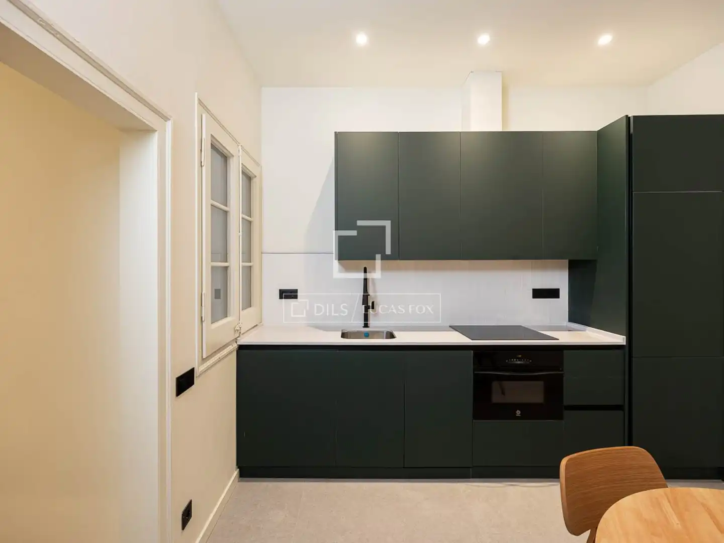 Cocina de Piso en venta en Barcelona con Aire acondicionado, Terraza y Amueblado