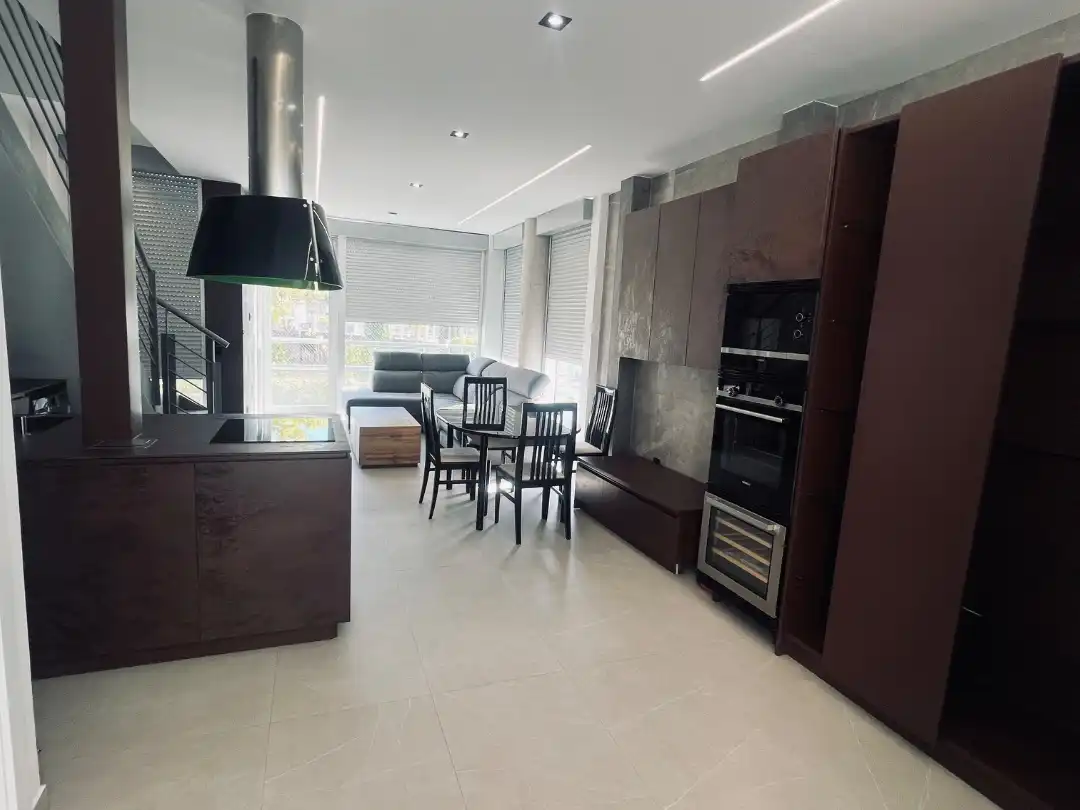 Wohnung zur Miete in Calle Castillo de Fuensaldaña, 4, Europolis