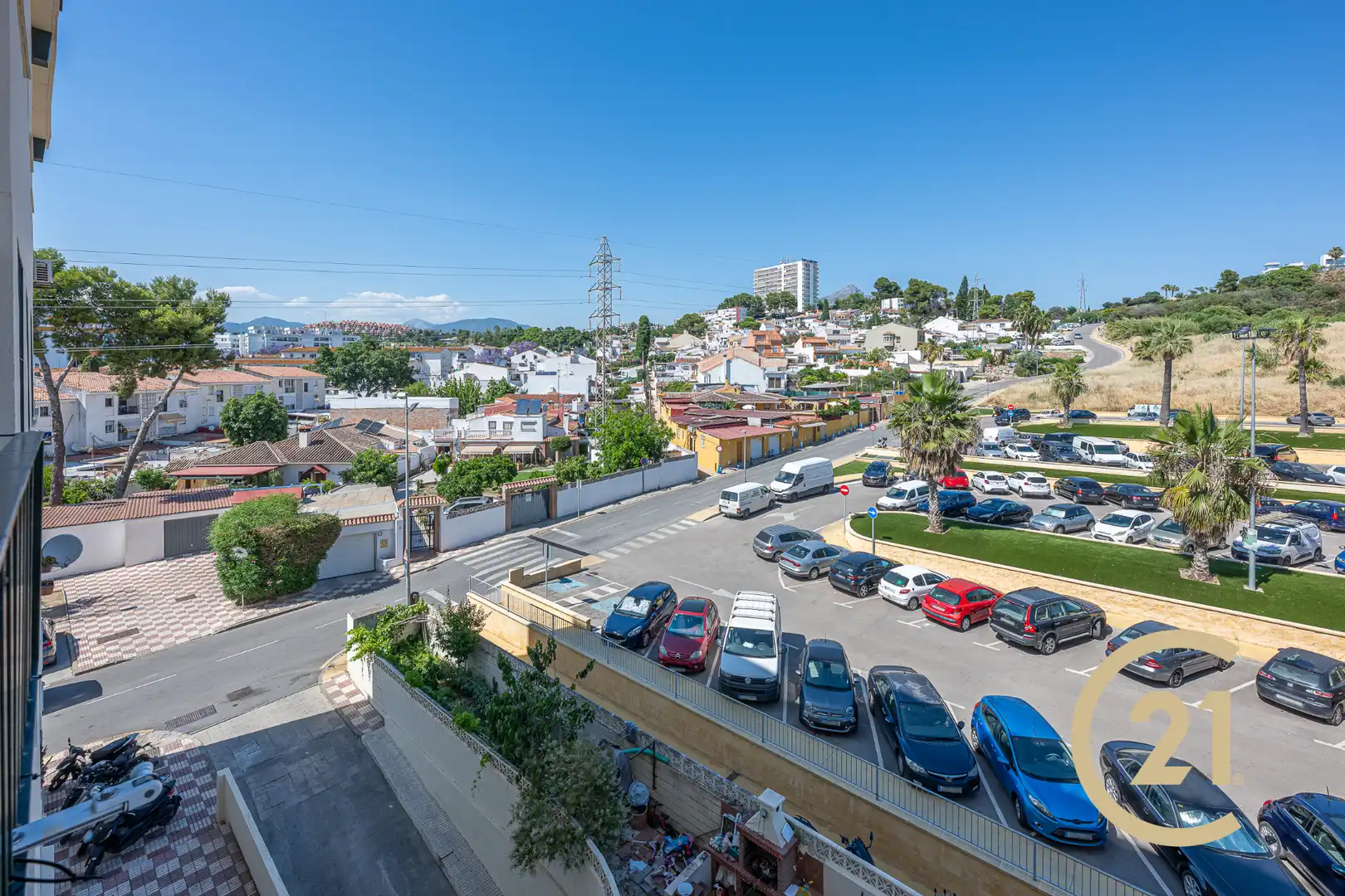 Vista exterior de Pis en venda en Marbella amb Aire condicionat, Forn i Rentadora