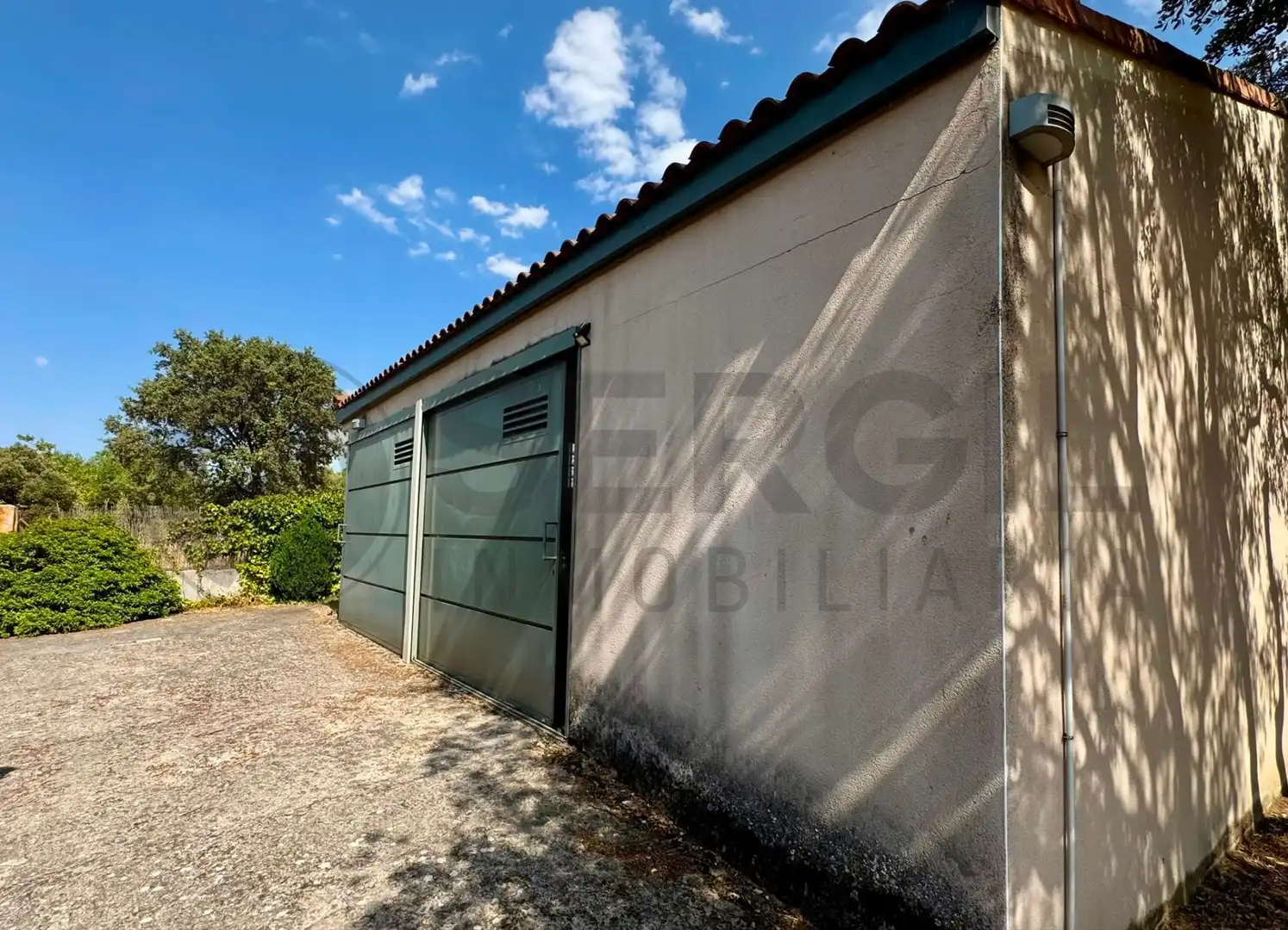 Aparcament de Casa o xalet en venda en Navas de Riofrío amb Calefacció, Jardí privat i Traster