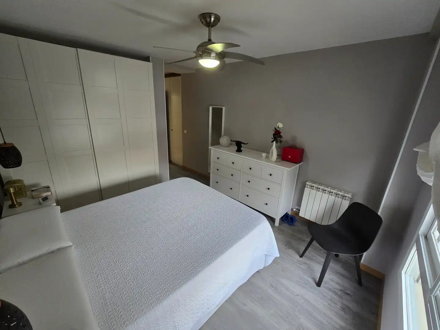 Bedroom of Flat for sale in Madrid  with Air Conditioner, Heating and Terrace