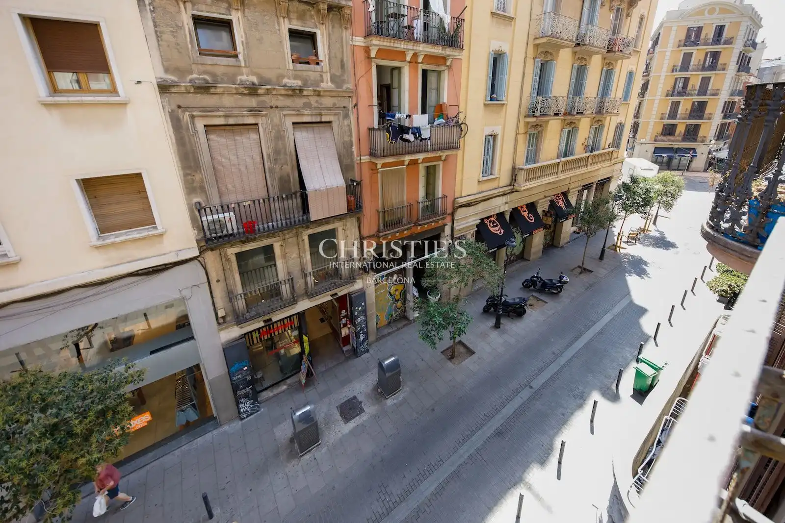 Vista exterior de Piso en venta en Barcelona con Terraza