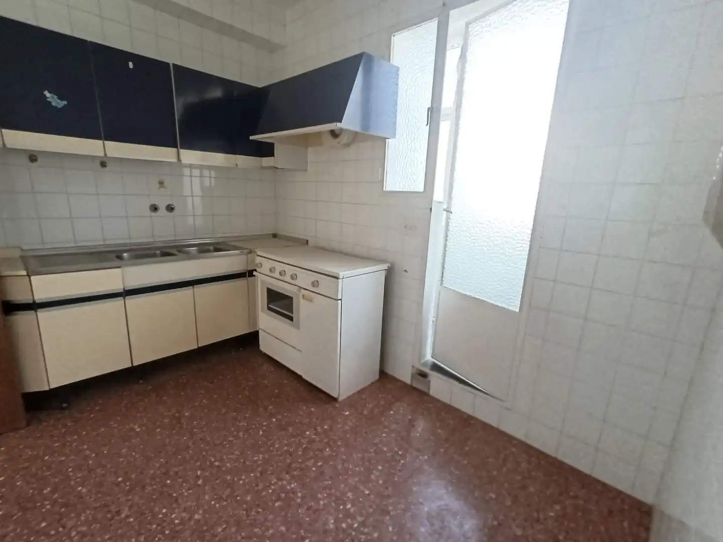 Cuina de Pis en venda en Villarrobledo amb Terrassa i Balcó