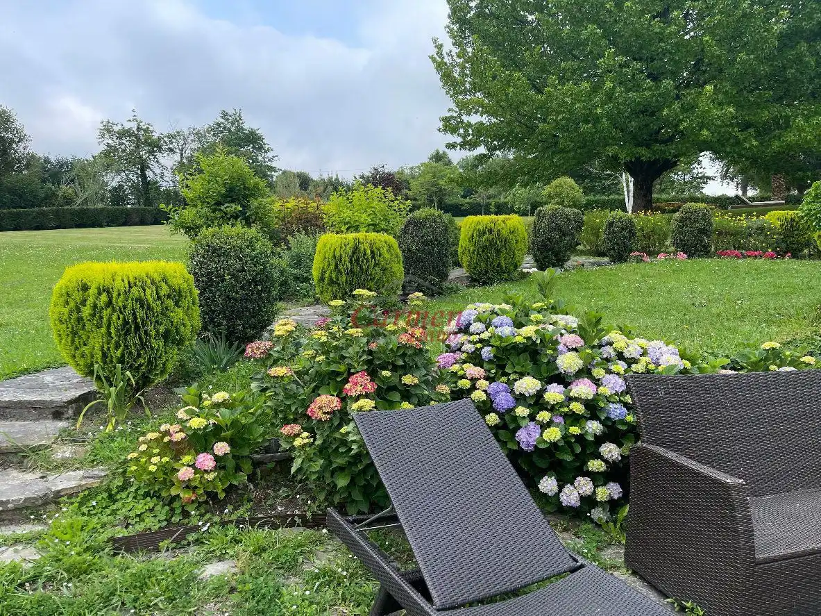 Jardín de Casa o chalet en venta en Loiu con Jardín privado, Terraza y Trastero