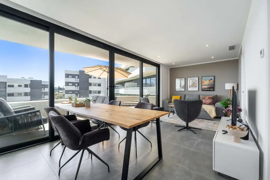 Apartamento con piscina en venta en El Higuerón