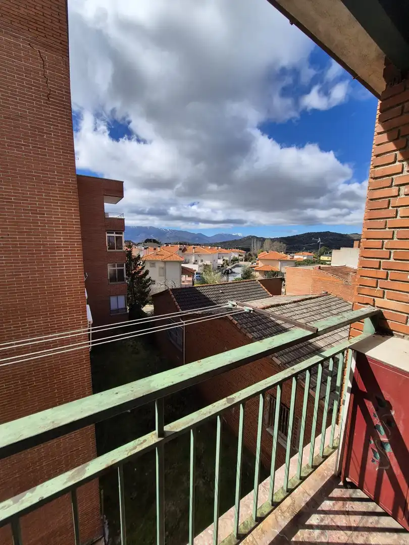 Terraza de Piso en venta en El Barraco  con Calefacción, Terraza y Amueblado