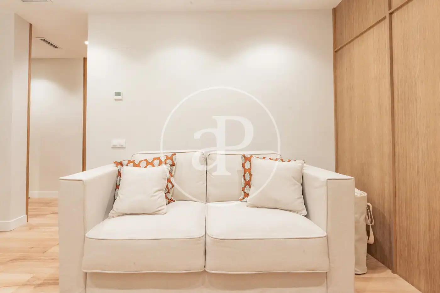 Living room of Flat for sale in Madrid  with Air Conditioner and Heating