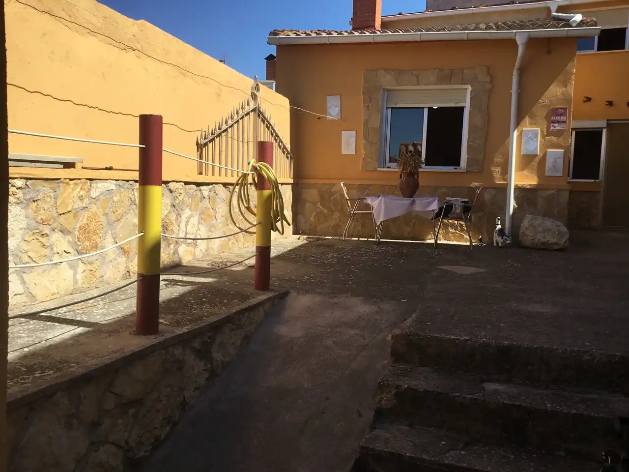 Casa adosada en venda en Villamayor de los Montes amb Calefacció, Parquet i Moblat